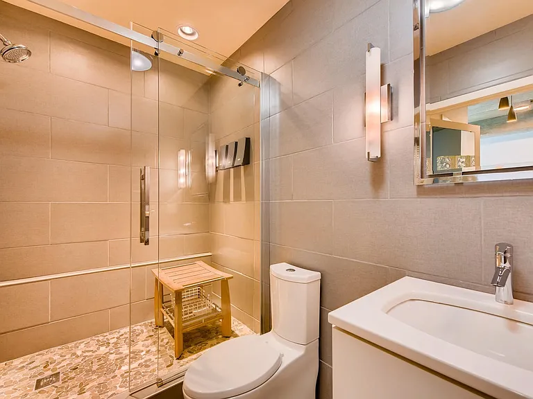 415 Church St #2106 — Photo 17