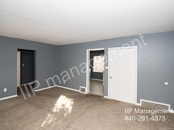 2nd image of 17633 Harvard Ave #Up