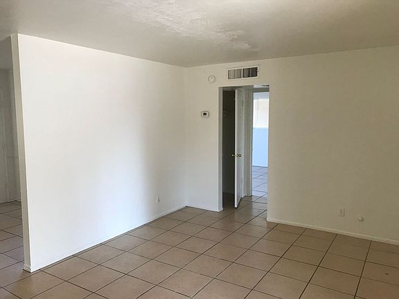 3rd image of 934 W Monterosa St APT B