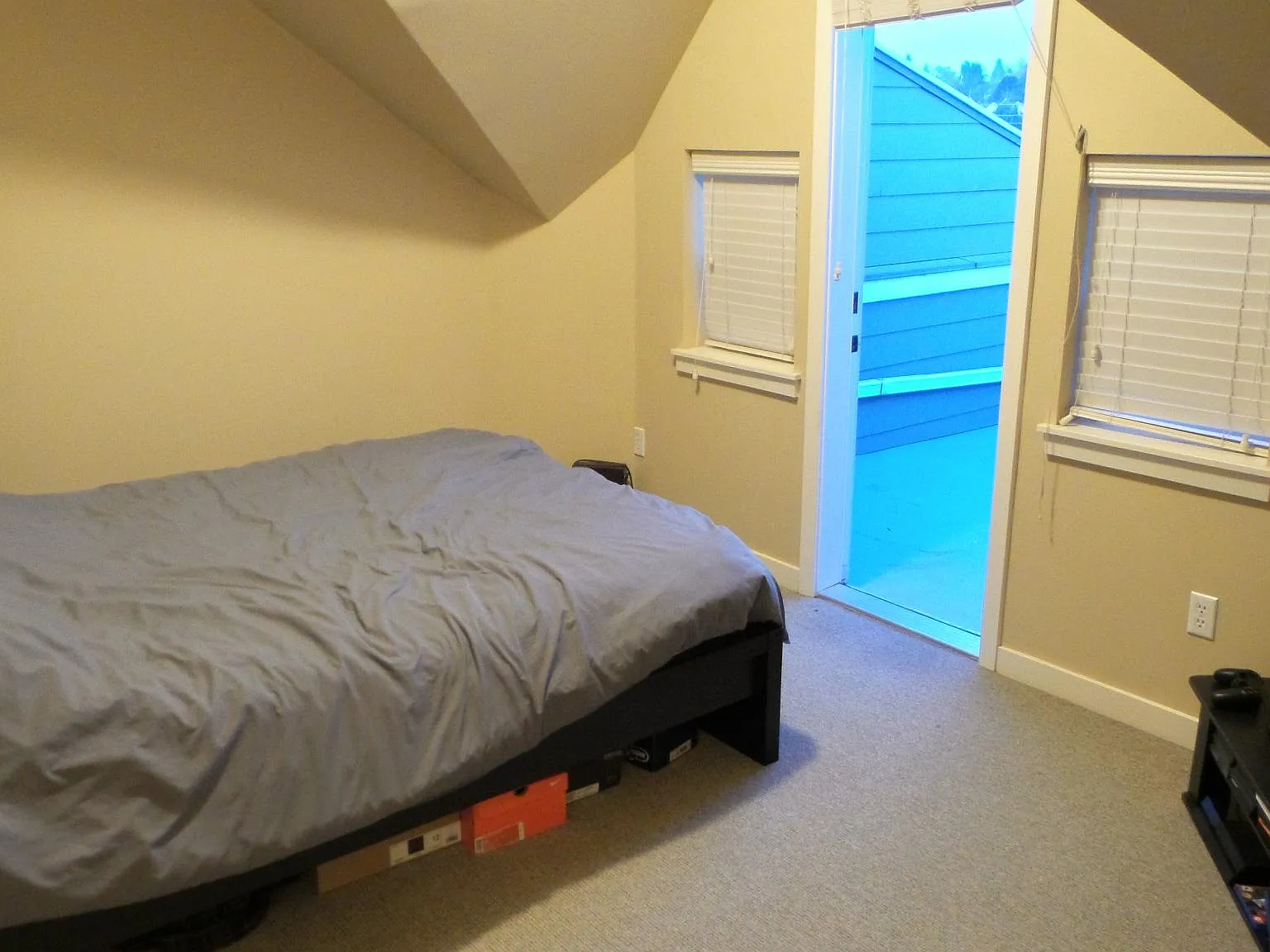 3 bed, 2.5 bath, 1440 sqft, $4,400 — Photo 4
