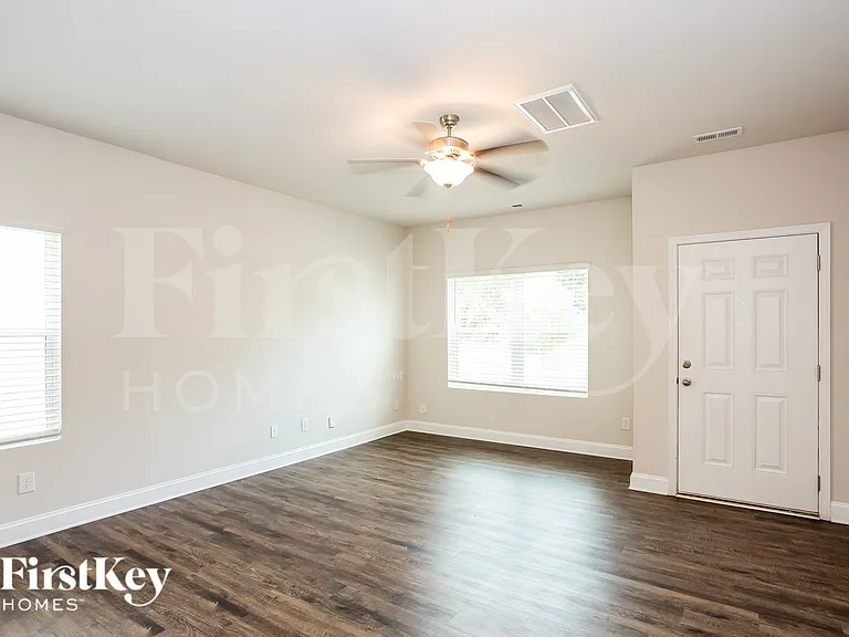 5225 Cobblestone Glen Dr — Photo 3