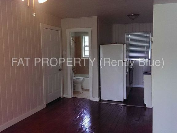 3rd image of 3019 Truxillo St APT 03