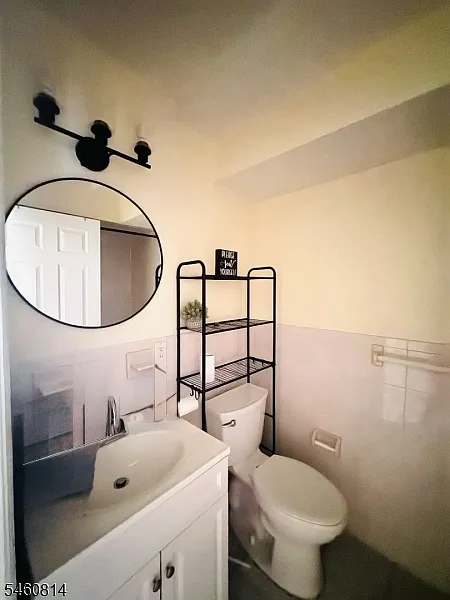 2 bed, 1.0 bath, 750 sqft, $2,250 — Photo 4