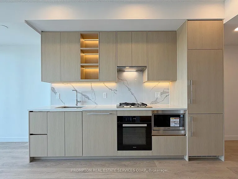 68 Esther Shiner Blvd #909 — Photo 3
