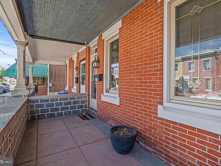 4637 Melrose St — Photo 4