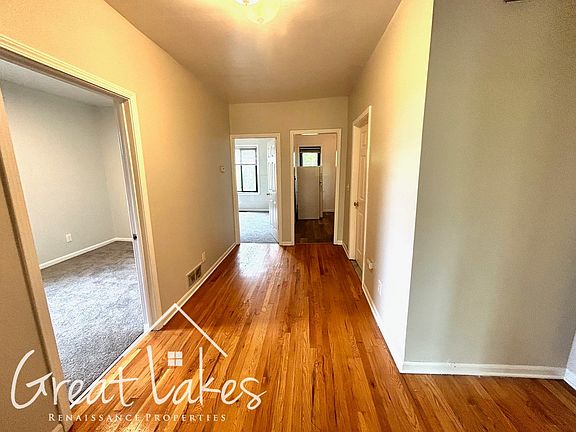 3rd image of 141 Gladstone St #2E