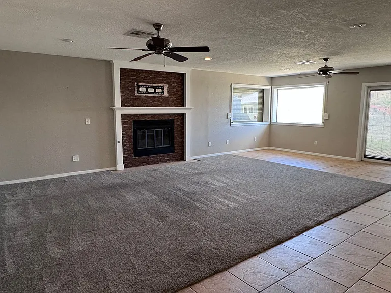 857 Robinson Ln — Photo 11
