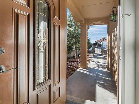 5th image of 10477 Valle Del Mar Dr