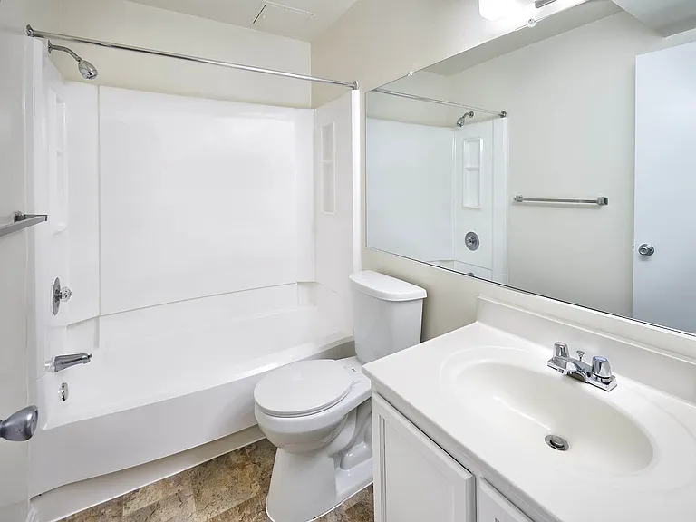 Seneca Place — Photo 20