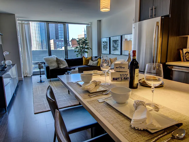The Benjamin Seaport Residences — Photo 21