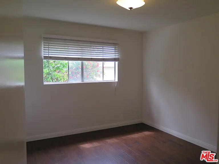 12492 Gilmore Ave #4 — Photo 15