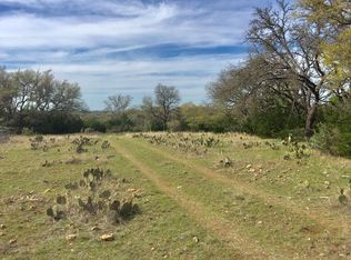 2600 N Keese Rd, Fredericksburg, TX 78624