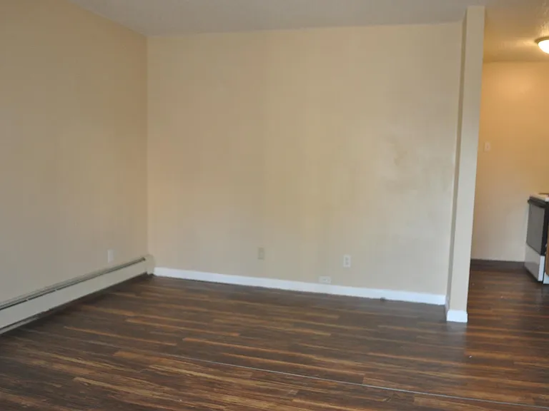906 Harlocke St #1 — Photo 6