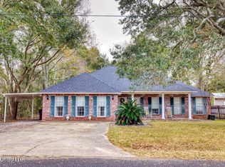 312 Alice St, Ocean Springs, MS 39564