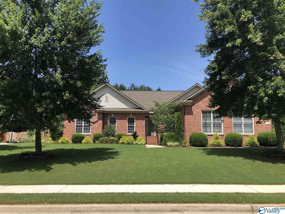 1st image of 110 Alexandria Dr