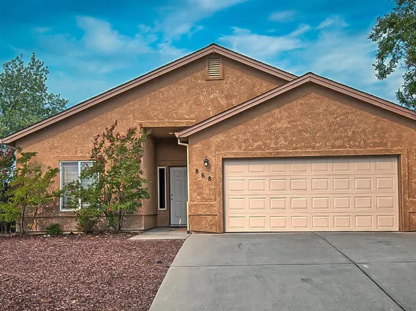 868 Montcrest Dr, Redding, CA 96003