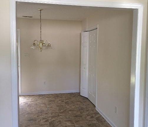 4th image of 200 N Wynbrooke Ln