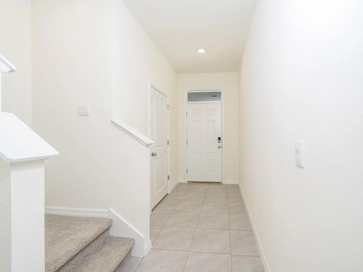 3 bed, 2.5 bath, 1758 sqft, $2,350 — Photo 3
