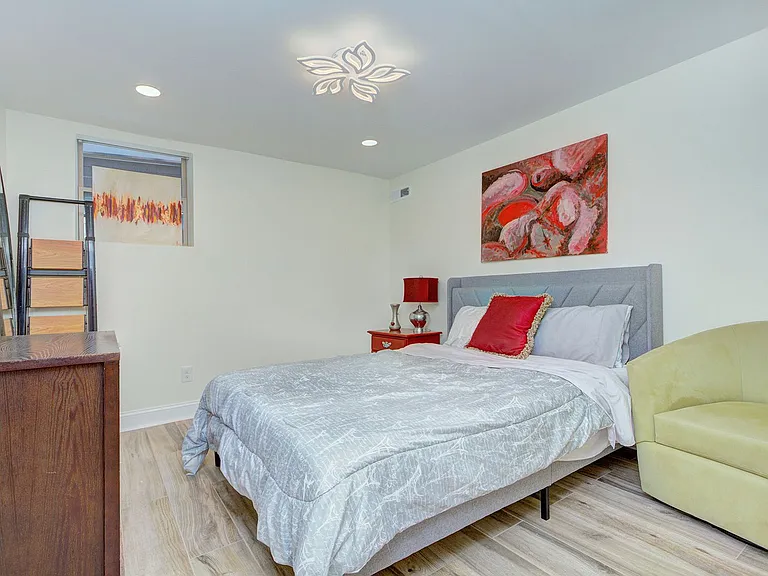 709 Baldwin Ave #B — Photo 12