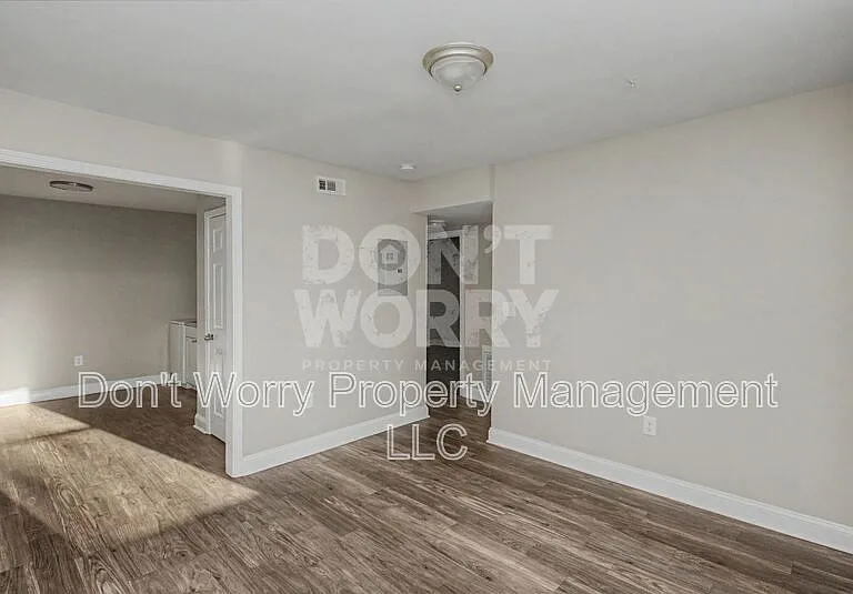615 Dumaine St #F — Photo 1
