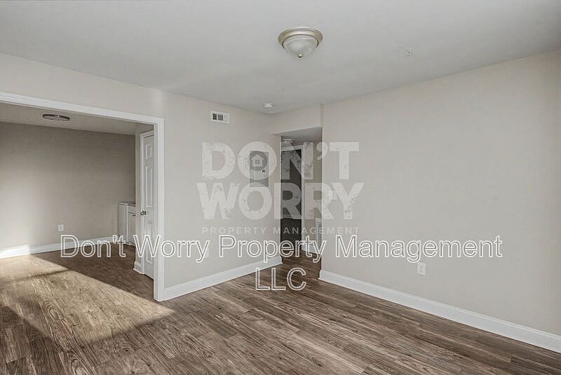 1st image of 615 Dumaine St #F