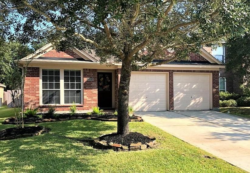 1st image of 26924 Carriage Manor Ln