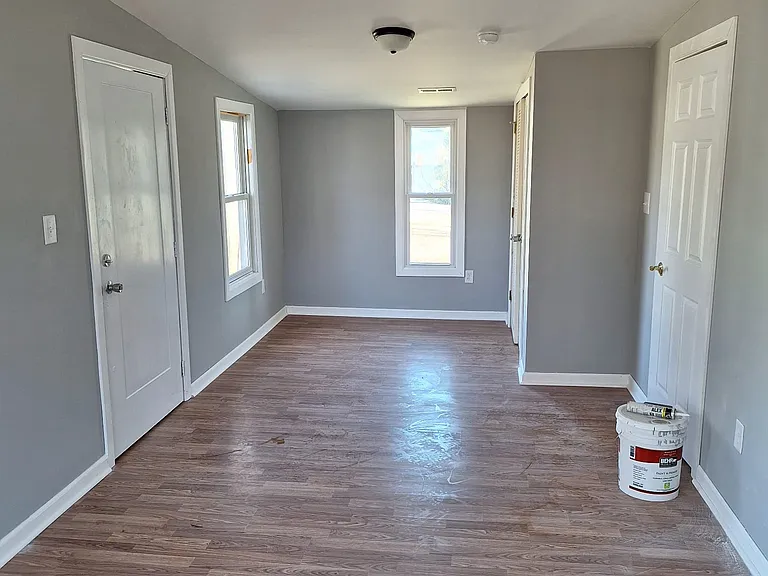 615 S Mountain St — Photo 10