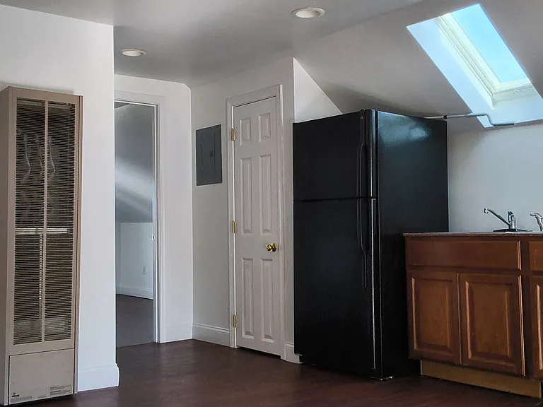 207 State St #3 — Photo 2