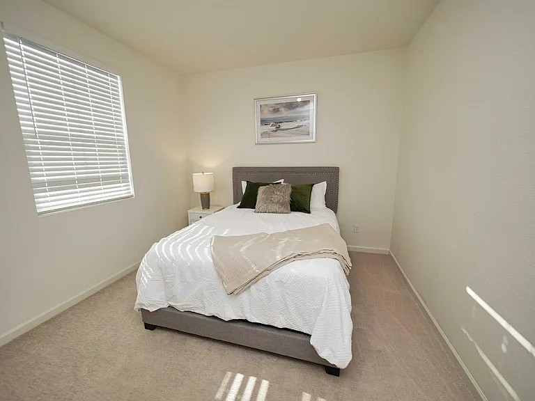 3200 Sunny Gate Ln — Photo 18