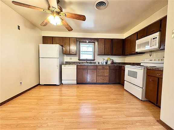 3rd image of 419 E Fairmont Ave