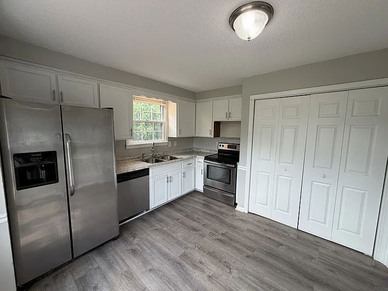 3409 Minor Dr — Photo 13