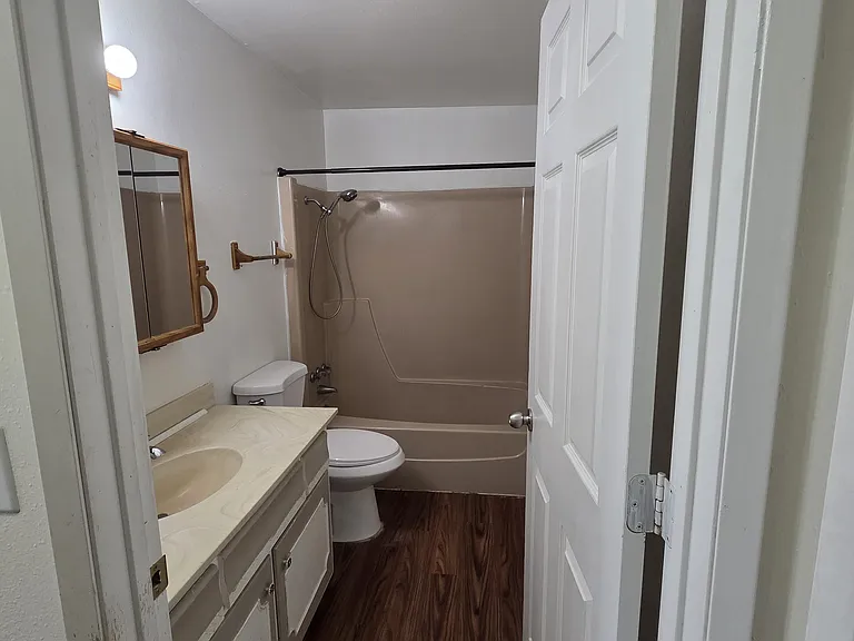 527 Washington St #2 — Photo 18
