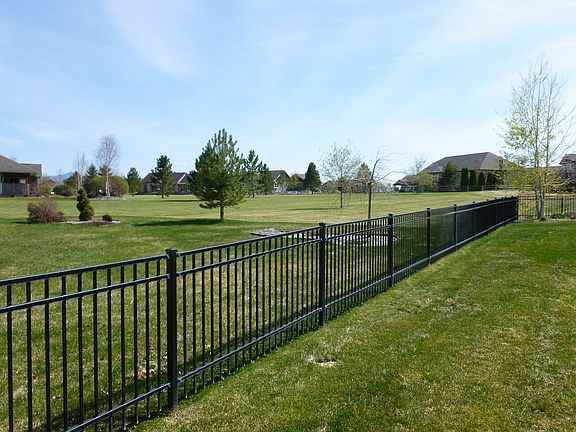 2nd image of 2616 Muirfield Court
