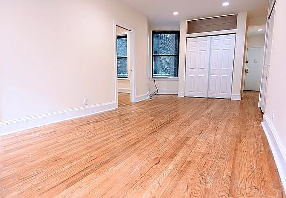 1st image of 226 E 83rd St APT 8
