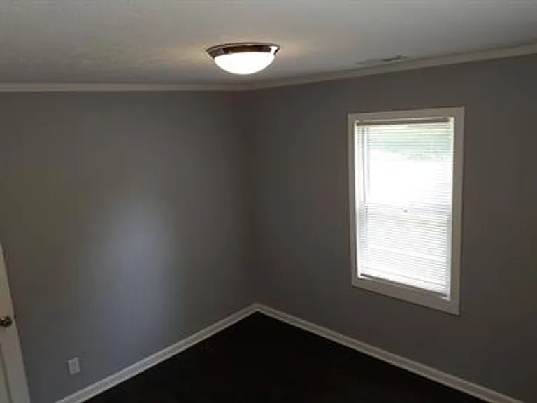 1609 Clara Ave — Photo 7