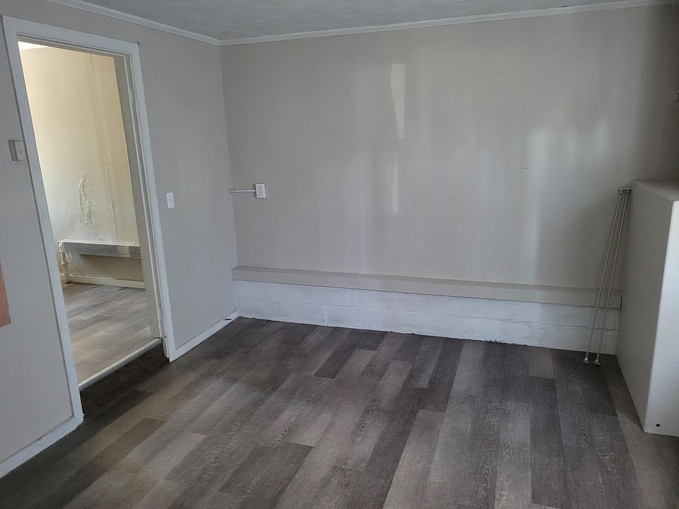 2nd image of 89 West Ave Floor 1