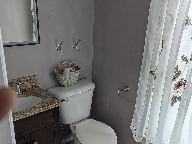 21 Linden St — Photo 5
