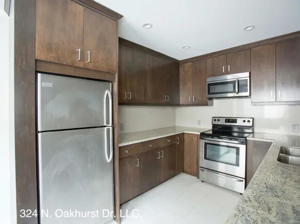 324 N Oakhurst Dr Suite 204, Beverly Hills, CA 90210