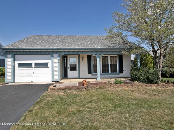 87 Mansfield Avenue, Manchester, NJ 08759