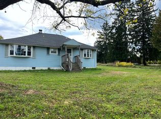 7637 Keene Rd, Derby, NY 14047