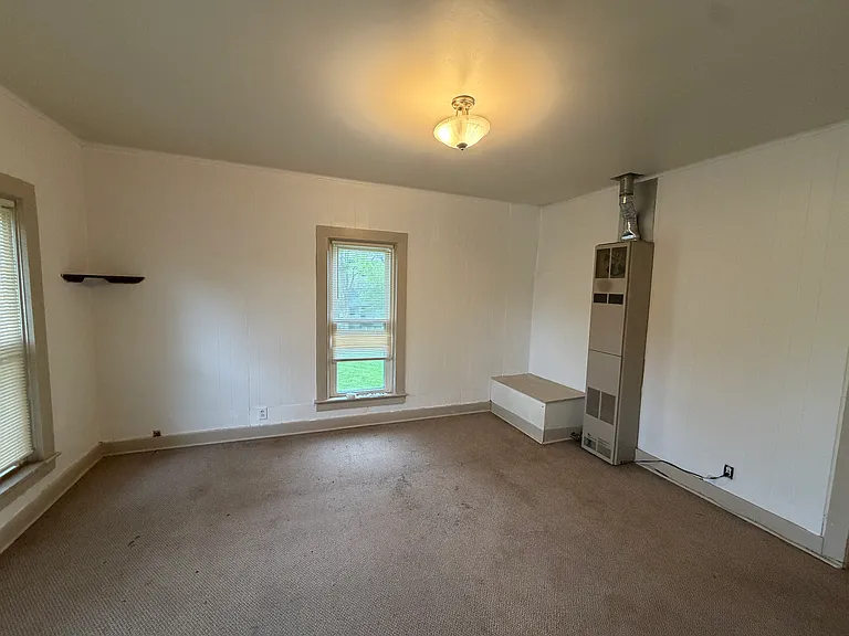 108 E Monroe St #2 — Photo 9