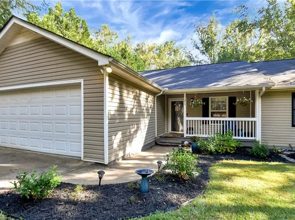 270 River Chase Dr, Athens, GA 30605