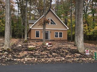 907 Paradise Hts, Oakland, MD 21550