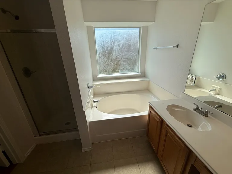 8424 Cove Meadow Ln — Photo 8