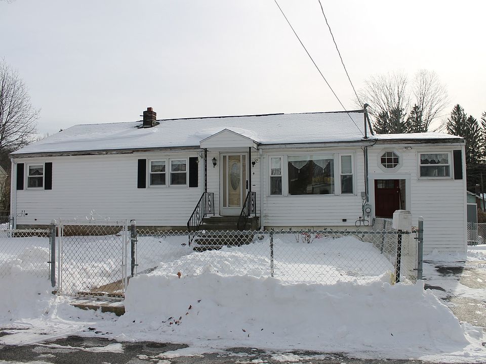 1st image of 4 Oak St
