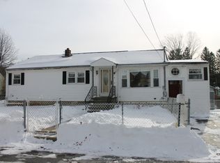 4 Oak St, Millbury, MA 01527