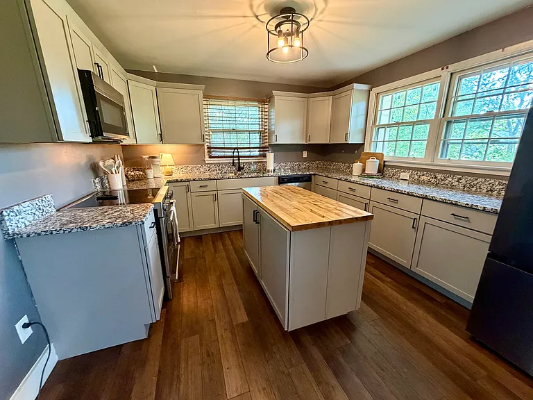 5913 New Beaver Creek Dr — Photo 5