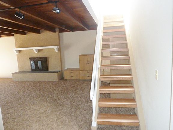 4th image of 1183 Danober Dr