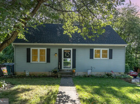 405 Little John Dr, Dillsburg, PA 17019