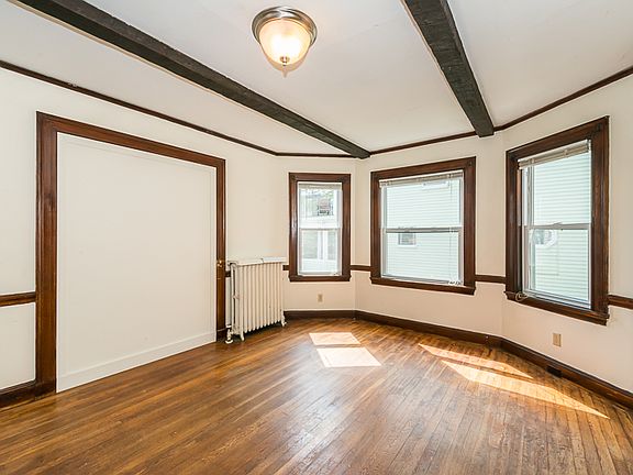 3rd image of 50-52 Hobson St #1R